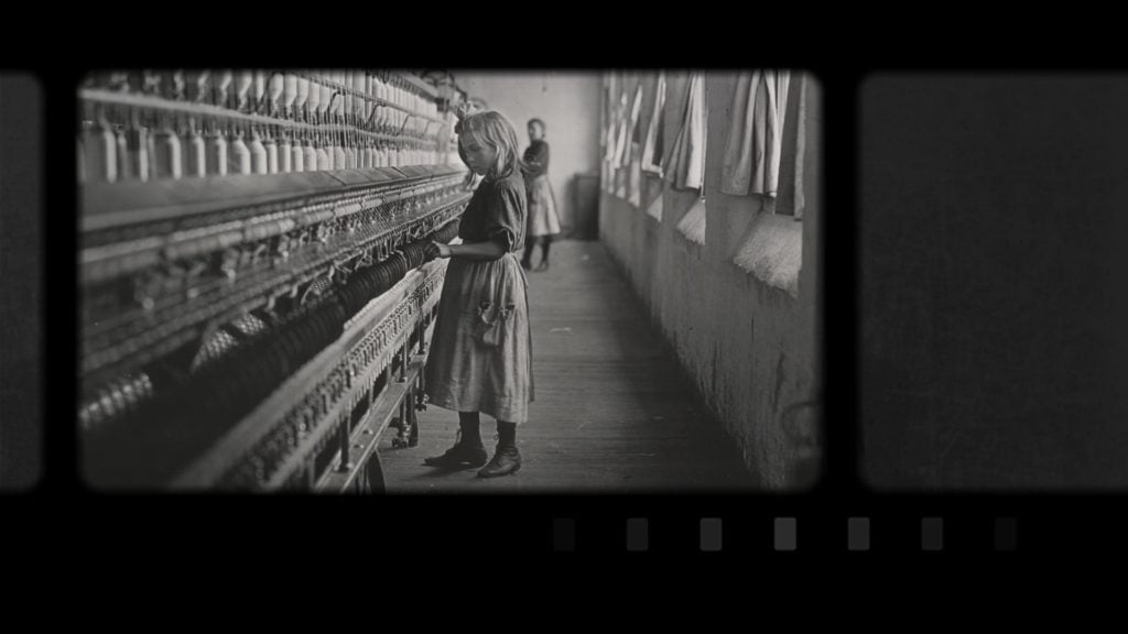 ۱. دختر کارخانه نخ‌ریسی - لوئیس هاین